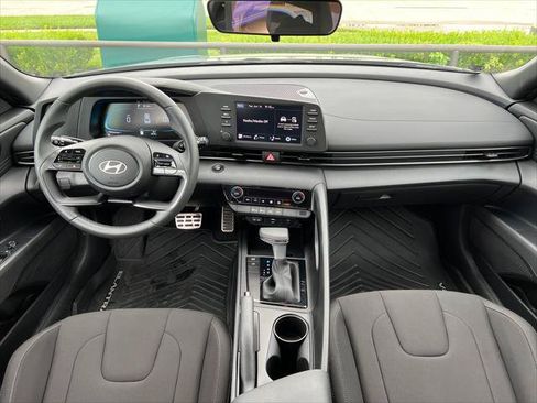 Certified 2026 Hyundai Elantra Sport FWD image 22