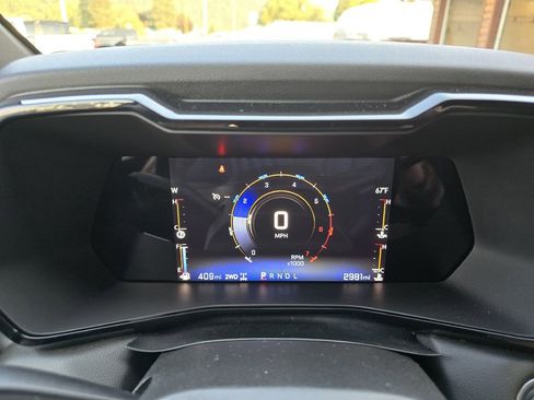 Used 2023 Chevrolet Colorado LT w/ LT Convenience Package II image 12
