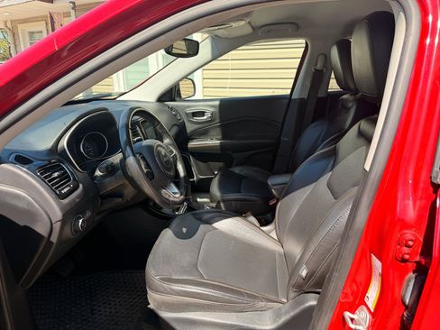 Used 2018 Jeep Compass Limited w/ Navigation Group AWD/4WD image 15