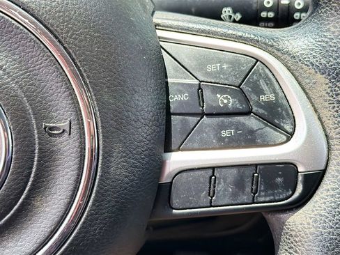 Used 2018 Jeep Compass Sport FWD image 16