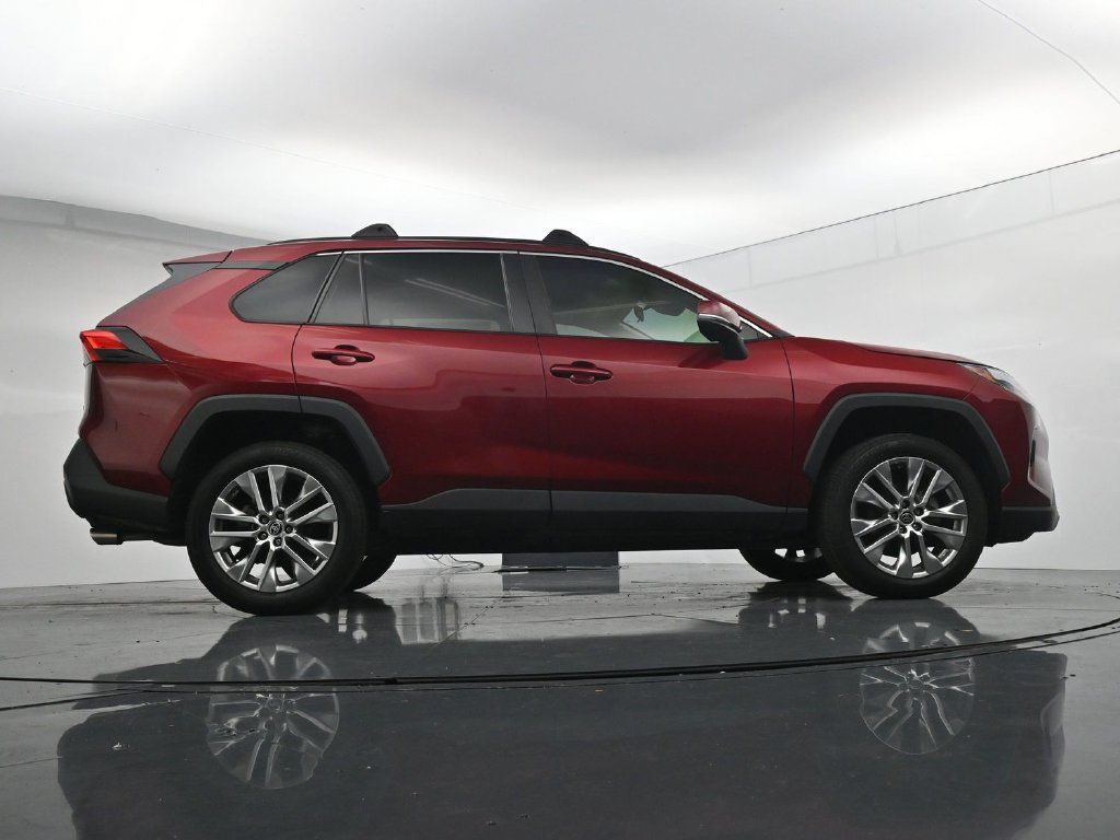 Used 2023 Toyota RAV4 XLE Premium FWD image 38