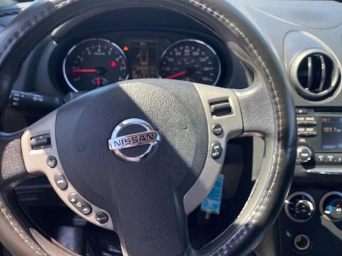 Used 2014 Nissan Rogue S w/ Convenience Package AWD/4WD image 27