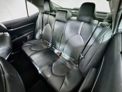 Used 2020 Toyota Camry XSE FWD image 21