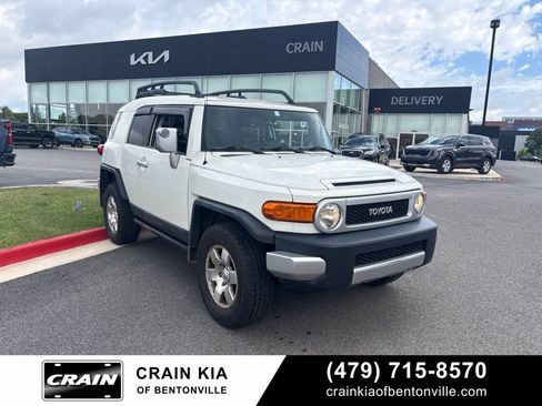 Used 2010 Toyota FJ Cruiser 4WD image 5