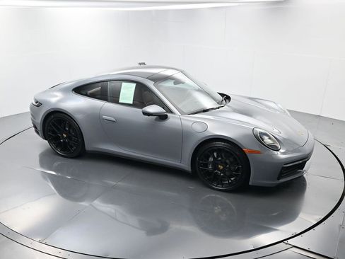 Used 2024 Porsche 911 Carrera image 40