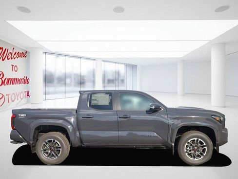 New 2025 Toyota Tacoma TRD Sport image 5