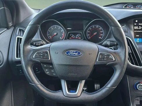 Used 2017 Ford Focus RS image 36