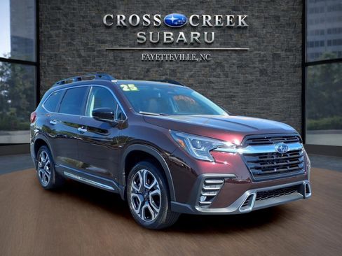 Certified 2025 Subaru Ascent Touring w/ Popular Package #1 AWD/4WD image 1