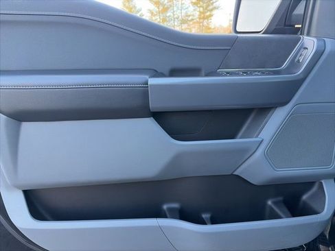 Used 2025 Ford F150 XLT w/ Equipment Group 301A Standard image 17