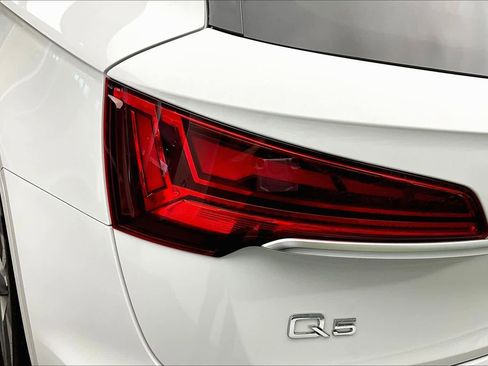 Certified 2024 Audi Q5 2.0T Premium image 28