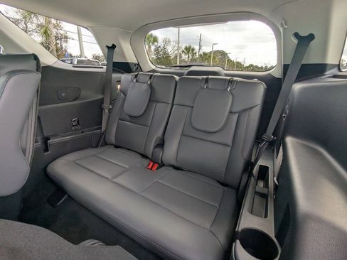 New 2026 Ford Explorer Active w/ Active Comfort Package image 14