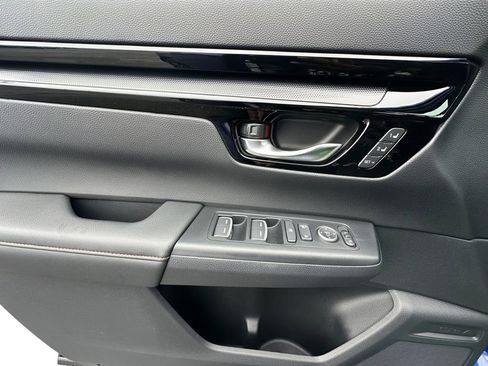 Used 2024 Honda CR-V Sport Touring image 11