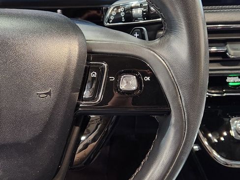 Used 2023 Lincoln Corsair Reserve image 47