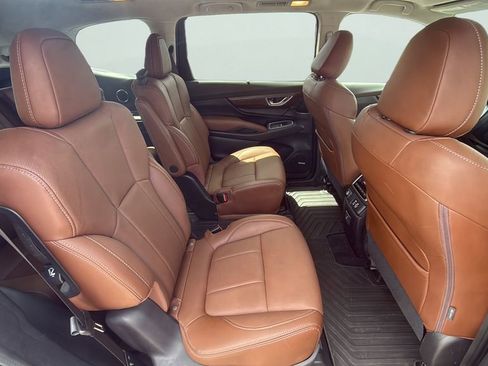 Used 2023 Subaru Ascent Touring AWD/4WD image 16