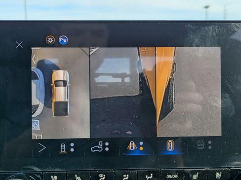 New 2026 Chevrolet Colorado Z71 w/ Technology Package AWD/4WD image 24