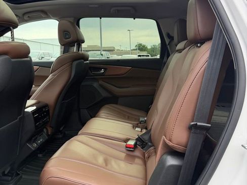 Used 2023 Acura MDX SH-AWD w/ Technology Package image 12