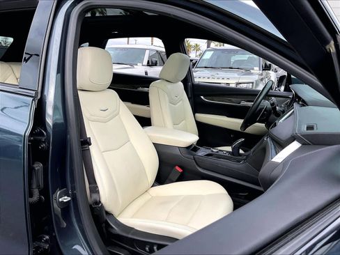 Used 2021 Cadillac XT5 Sportv image 9