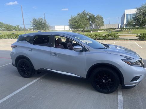 Used 2018 Nissan Murano S FWD image 13