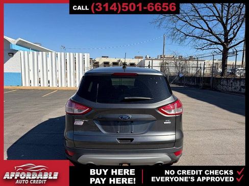 Used 2015 Ford Escape SE image 4