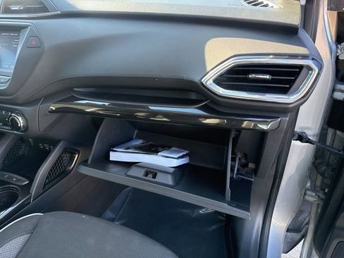 Used 2023 Chevrolet TrailBlazer LT image 49