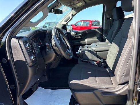 Used 2024 GMC Sierra 1500 Pro w/ Graphite Edition AWD/4WD image 8