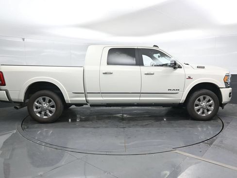Used 2022 RAM 2500 Limited AWD/4WD image 5