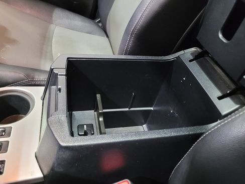 Used 2017 Toyota 4Runner SR5 image 36