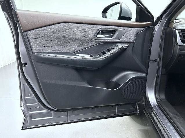 Certified 2023 Nissan Rogue SV AWD/4WD image 9