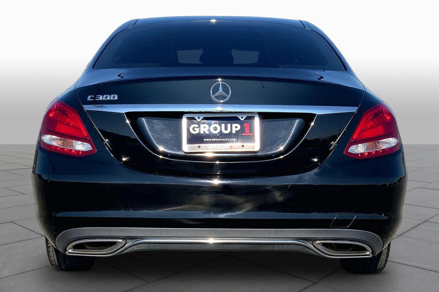 Used 2017 Mercedes-Benz C 300 Sedan image 5