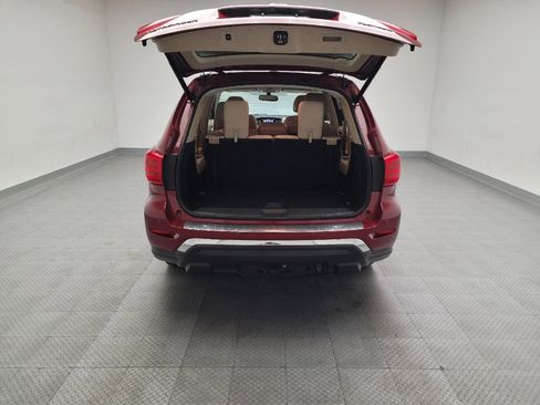 Used 2020 Nissan Pathfinder Platinum FWD image 29