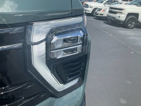 Used 2026 Chevrolet Silverado 2500 LTZ w/ LTZ Plus Package AWD/4WD image 9