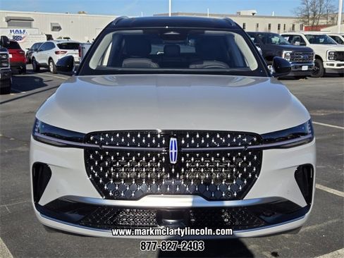 New 2026 Lincoln Nautilus Reserve image 14