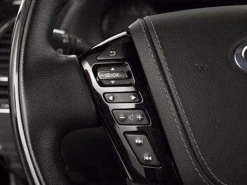 Used 2023 INFINITI QX80 Sensory AWD/4WD image 33