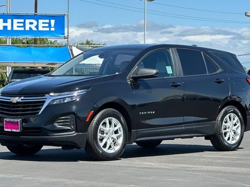 Used 2023 Chevrolet Equinox LS w/ LPO, Floor Liner Package FWD image 9