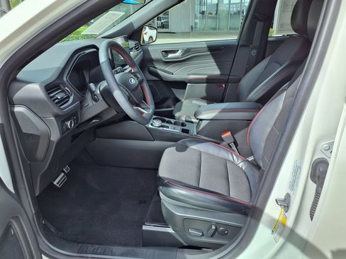 Used 2023 Ford Escape ST-Line w/ Tech Pack #1 FWD image 19