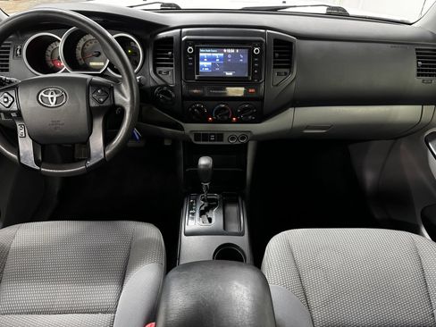 Used 2015 Toyota Tacoma 4x4 Access Cab V6 image 18