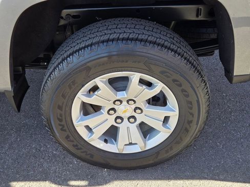 Used 2021 Chevrolet Colorado LT w/ Fleet Safety Package RWD image 10