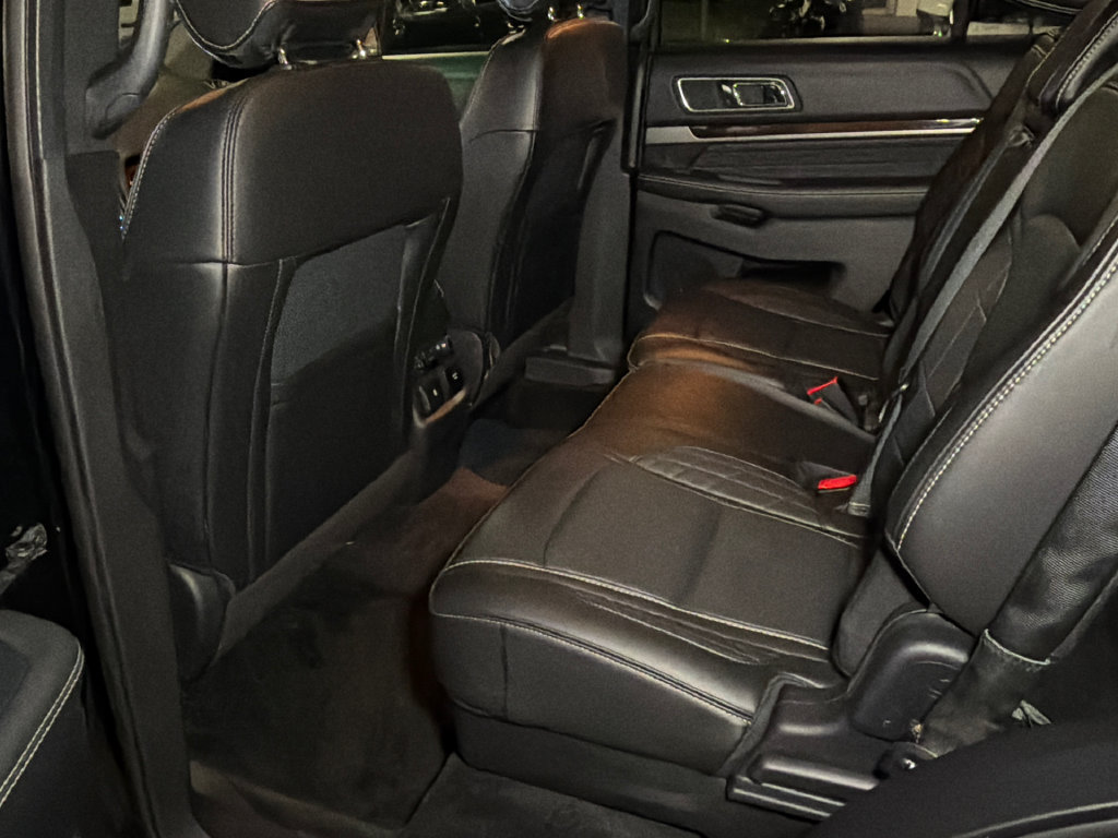 Used 2017 Ford Explorer Platinum AWD/4WD image 18