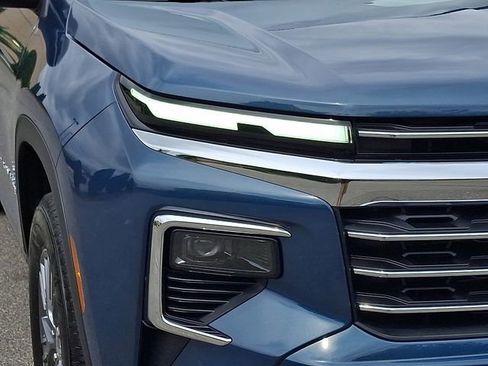 Used 2026 Chevrolet Traverse LT AWD/4WD image 9