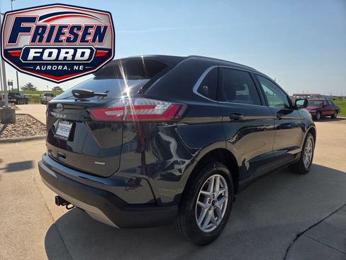 Used 2024 Ford Edge SEL w/ Convenience Package AWD/4WD image 7