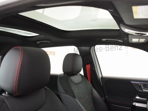 New 2025 Mercedes-Benz GLB 35 AMG 4MATIC image 17