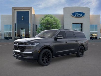 New 2025 Lincoln Navigator L Reserve w/ Jet Appearance Package