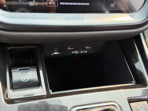 Used 2022 Subaru Outback Wilderness AWD/4WD image 28
