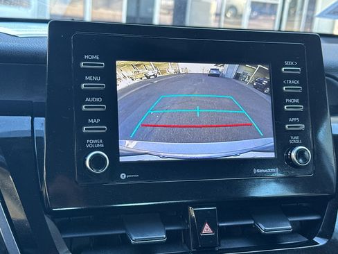 Used 2024 Toyota Camry SE image 17