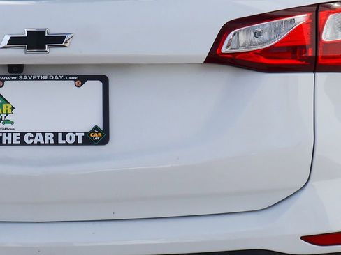 Used 2020 Chevrolet Equinox LS image 20