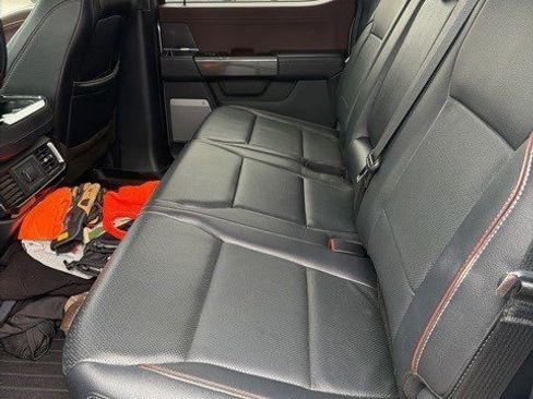 Used 2022 Ford F150 Lariat image 10