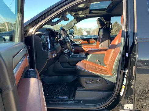 Certified 2024 GMC Sierra 2500 Denali Ultimate image 30