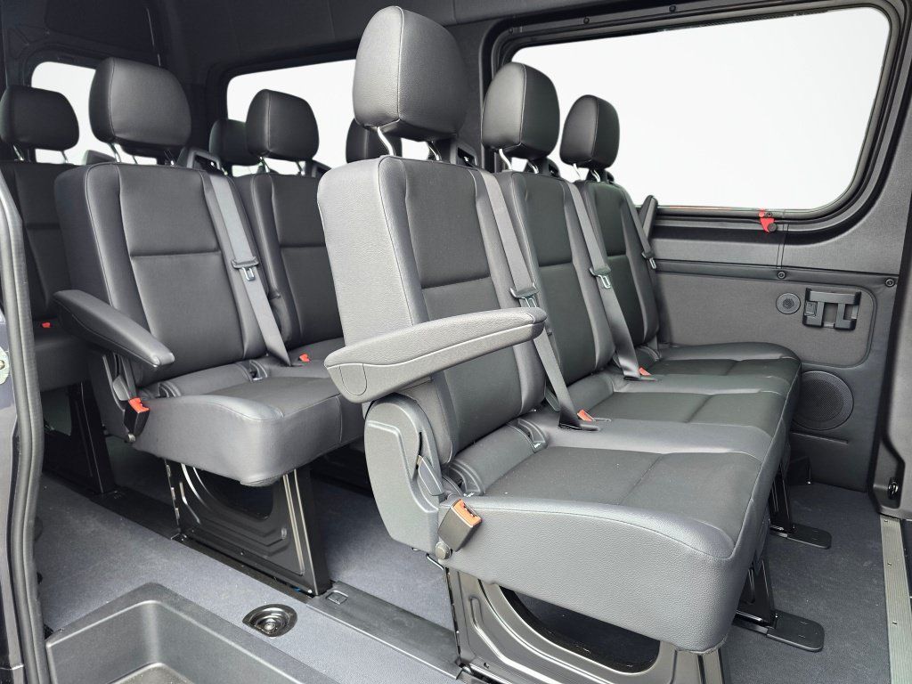 New 2026 Mercedes-Benz Sprinter 2500 image 21