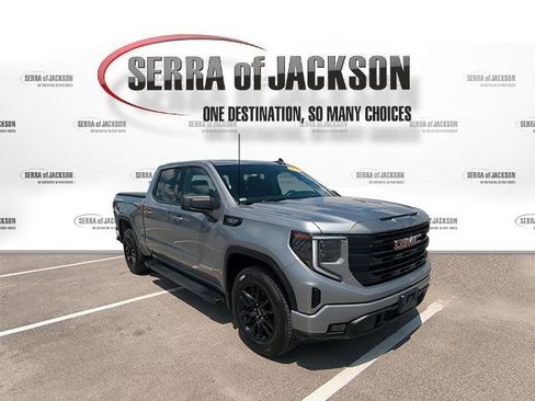 Used 2023 GMC Sierra 1500 Elevation w/ Max Trailering Package AWD/4WD image 2