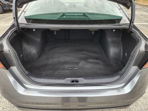 Used 2022 Nissan Altima 2.5 SR image 18